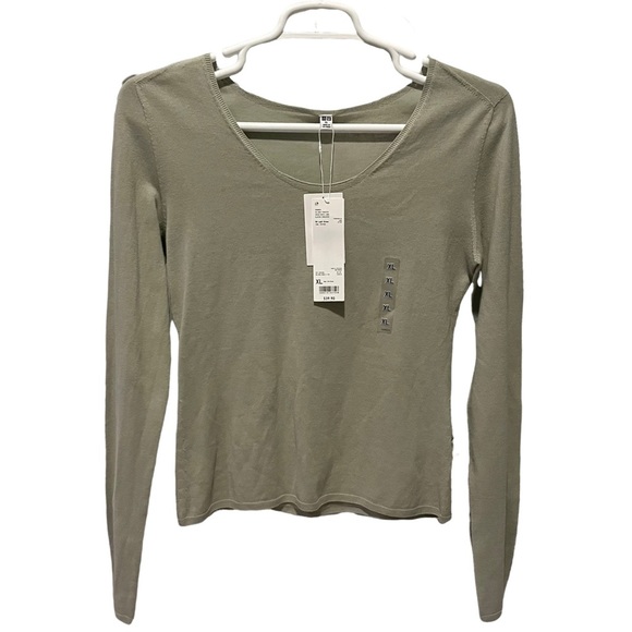 NWT Uniqlo Women 3D High Twisted Crew Neck Long Sleeve Sweater Lightweight Green - Picture 2 of 5
